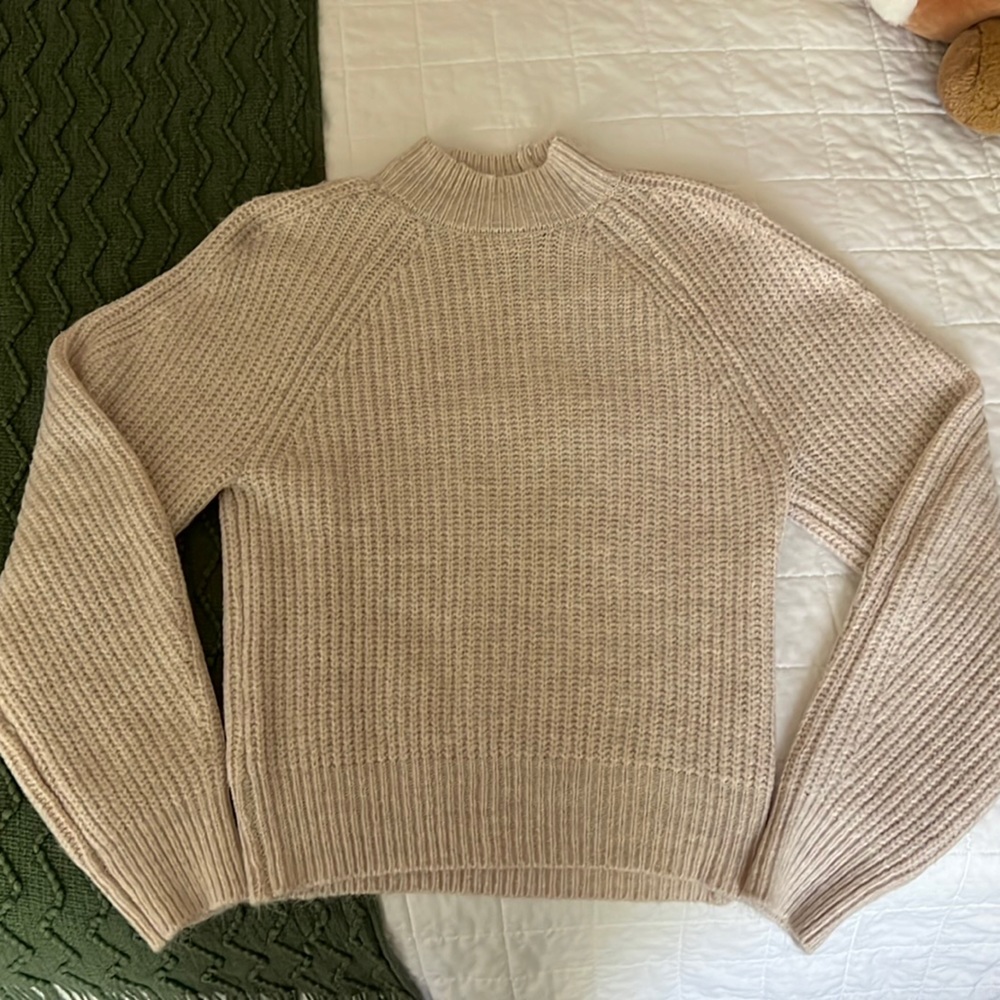 turtle neck knitted sweatshirt